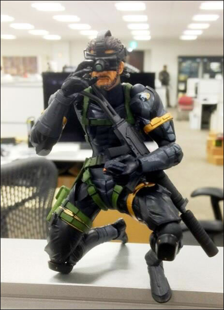 Metal Gear Solid V : (La figurine de) Big Boss aime se faire dsirer