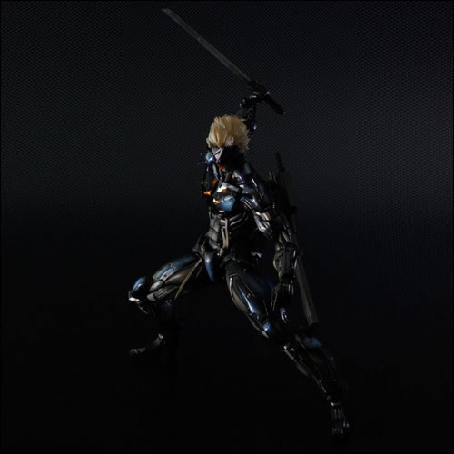 Figurine Play Arts Ka de Raiden Metal Gear Rising