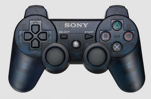 Une PlayStation 3 aux couleurs de Metal Gear Rising Revengeance
